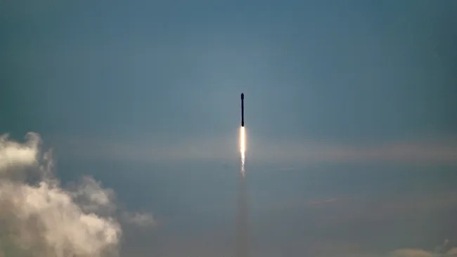 71-й запуск Falcon 9 и 23 новых спутника Starlink.&nbsp;SpaceX приближает будущее без &laquo;мёртвых зон&raquo;&nbsp;мобильной связи